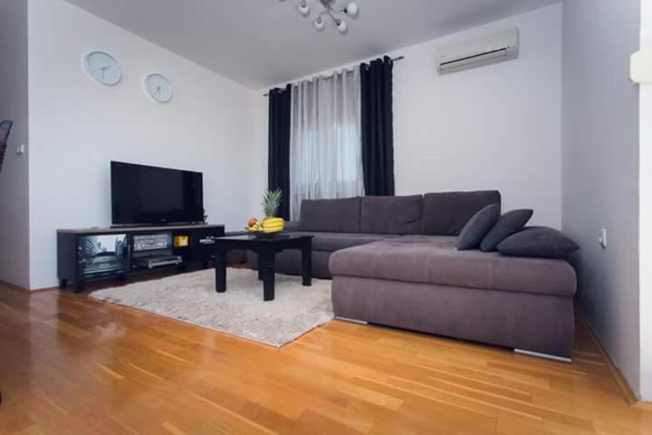Apartman Mila Kaštela Exteriör bild